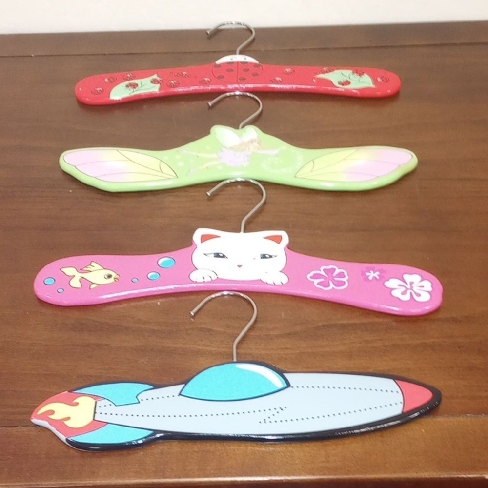 Kidorable Painted Hangers, Set Of 4